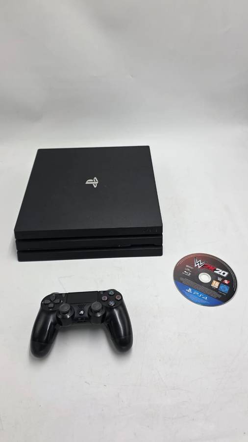 PlayStation 4 Pro V1 1TB  4K Gaming