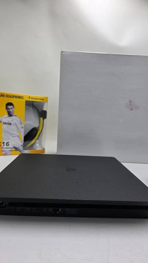 Sony PlayStation 4 Slim 1TB Console Bundle