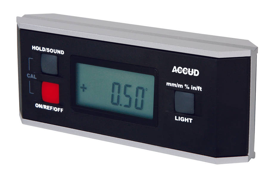 DIGITAL LEVEL AND PROTRACTOR