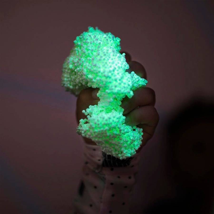 Educational Insights - Playfoam Glow In The Dark 8-Pack