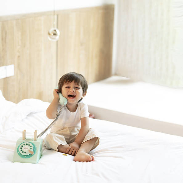 Classic World - Pretend & Play - Play Telephone