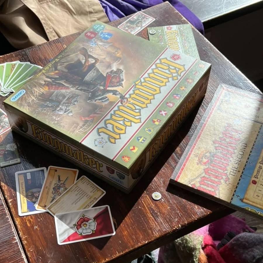 Gibsons - Kingmaker - The Royal Re-Launch - Board Game