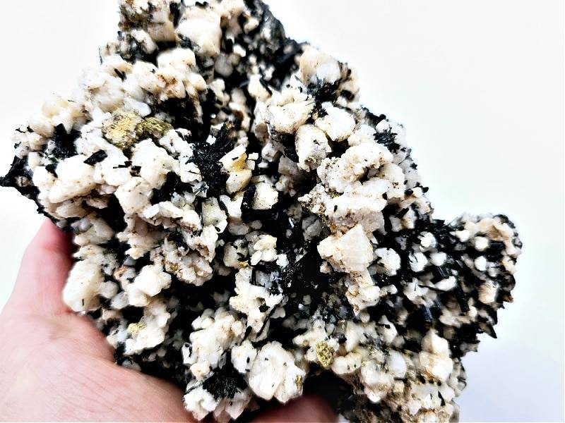 Aegirine Cluster E (604g) Orthoclase