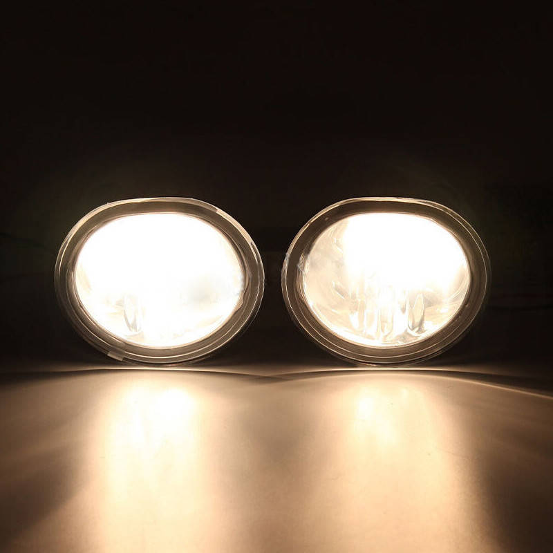 1Pair Front Bumper Fog Light Lamp Bulb Fit For Toyota Matrix 2003-2008 New