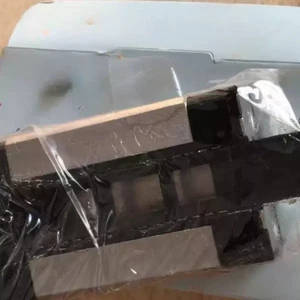 1Pcs New For Rexroth ball slider R205C11420 ball bearing