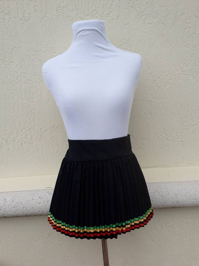 KIDS Traditional South African Zulu pleated skirt . Smallest size skirt. Zulu kids skirt.