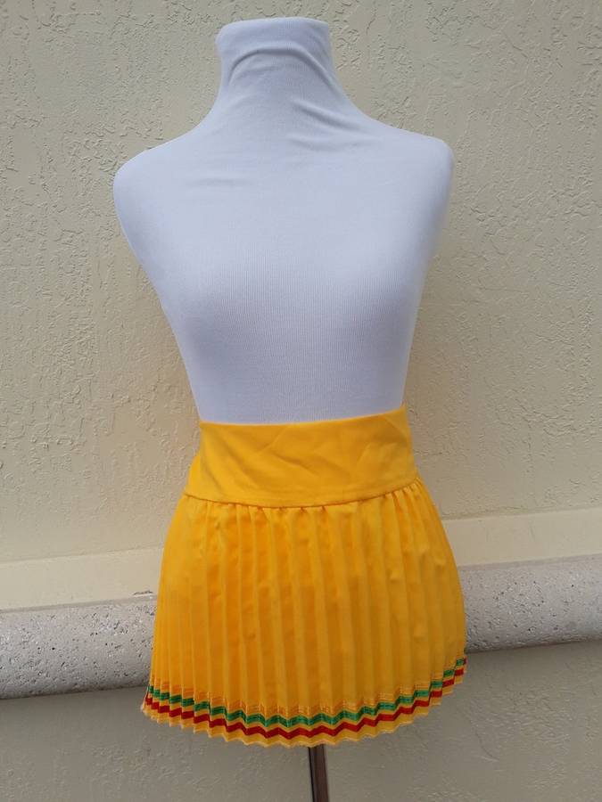 KIDS Traditional South African Zulu pleated skirt . Smallest size skirt. Zulu kids skirt.