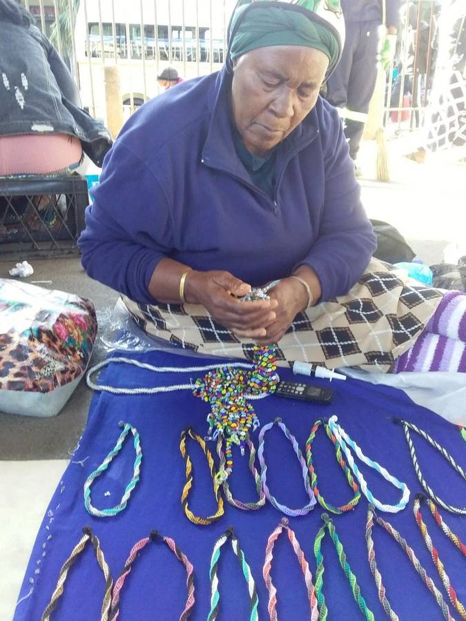 Zulu Glove Handpiece Black and White Glass Beaded Bracelet with Ring Handmade in KZN