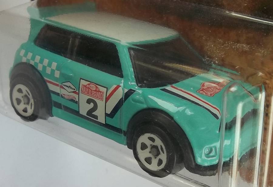 Hot Wheels Mini Cooper S Challenge Made in 2018 Boxed sealed on card Model Car HOTWHEELS