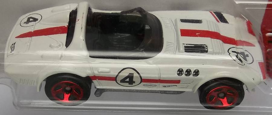 HOT WHEELS Then & Now Corvette Grand Sport Roadster HOTWHEELS Similar Scale to Matchbox