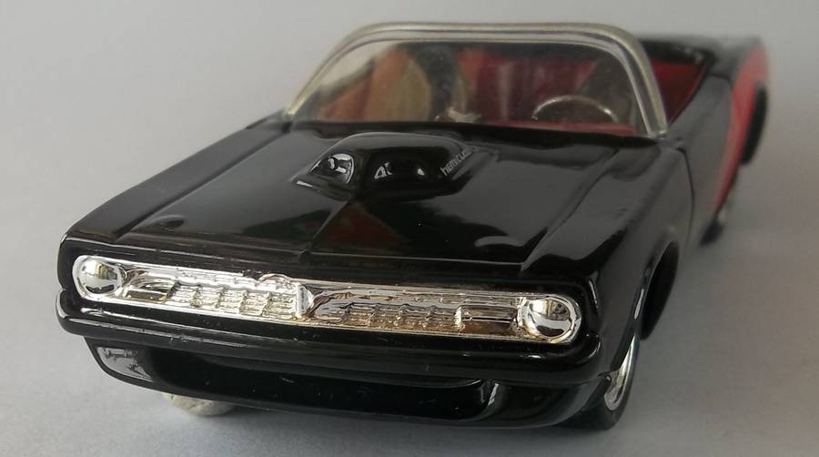 Hot Wheels 1/43 LARGER 1970 Barracuda RUBBER TYRES  Detailed Interior Hotwheels MATCHBOX