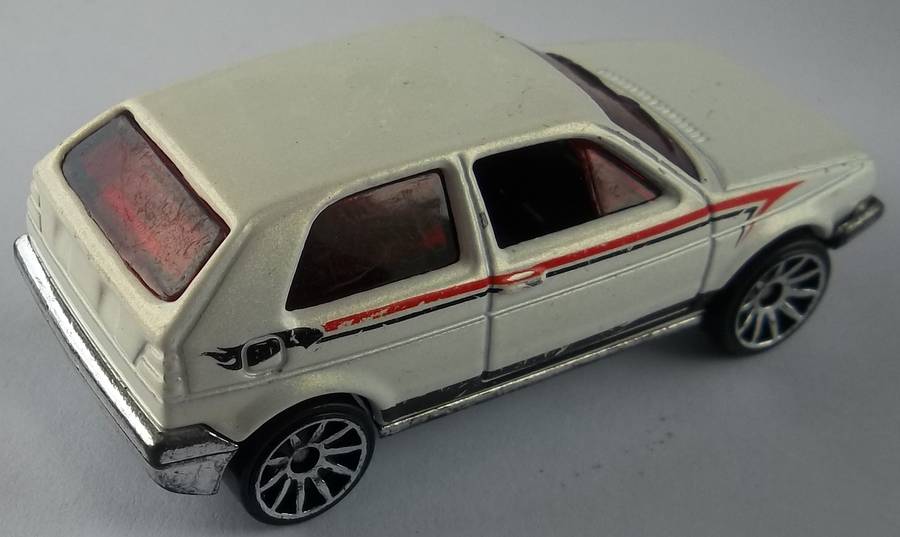 Hot Wheels Volkswagen Golf GTi HOTWHEELS Like Matchbox scale Post 2010 White