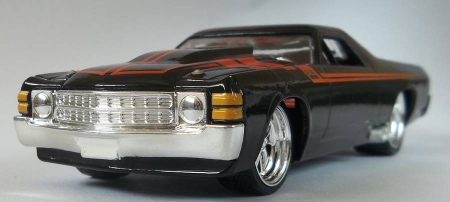 Hot Wheels 1/43 LARGER Scale Chevrolet El Camino Bakkie RUBBER TYRES + TREAD Detailed Hotwheels