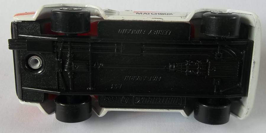 Matchbox SUPERFAST #9 Fiat Abarth Made in England 1982 VINTAGE Model Car