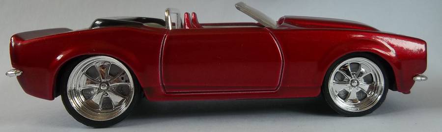 Hot Wheels 1/43 LARGER Scale '68 Chevrolet Camaro RUBBER TYRES  Detail Interior Hotwheels MATCHBOX