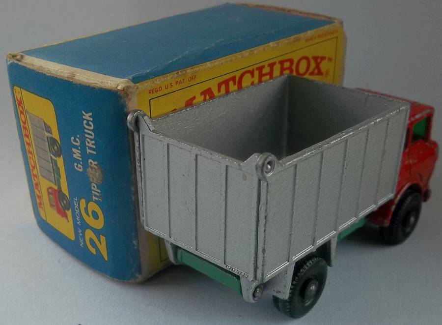 MATCHBOX Series Lesney Regular Wheels #26 G.M.C Tipper Truck 1966 ENGLAND