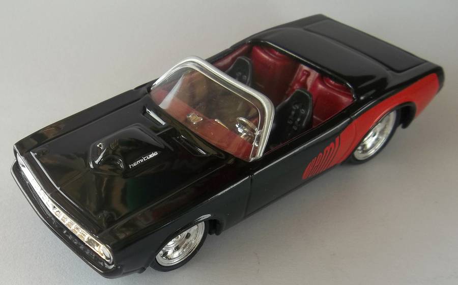 Hot Wheels 1/43 LARGER 1970 Barracuda RUBBER TYRES  Detailed Interior Hotwheels MATCHBOX