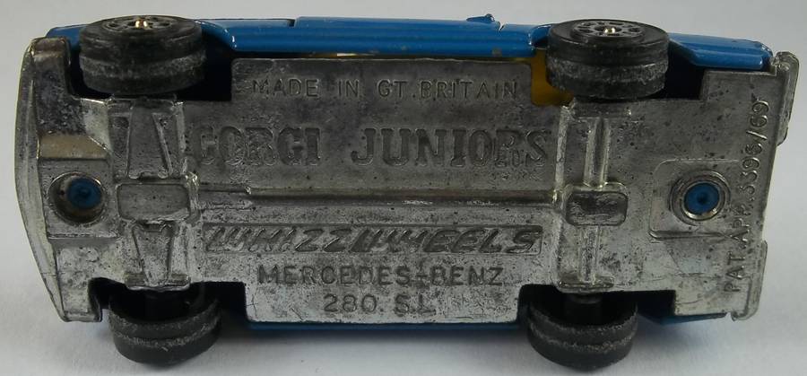 1/64 Scale Corgi Juniors Whizzwheels Mercedes Benz 280 SL Made in England 1970s VINTAGE