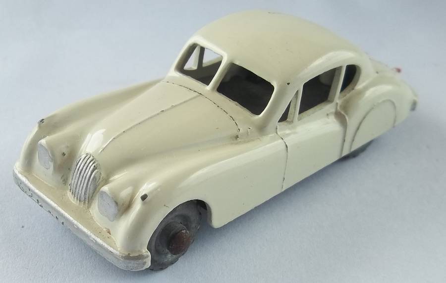 Matchbox MOKO Lesney 1-75 Series Regular Wheels  #32 Jaguar XK 140 Made in England Vintage 1959