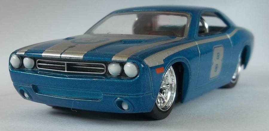 Hot Wheels 1/43 LARGER Scale Challenger Concept RUBBER TYRES Detail Interior Hotwheels MATCHBOX