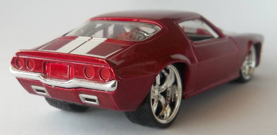 Hot Wheels 1/43 LARGER 1970 Chevrolet Camaro RUBBER TYRES  Detailed Interior Hotwheels MATCHBOX