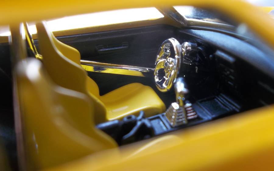 Hot Wheels 1/43 LARGER Scale 1968 Chevrolet Camaro RUBBER TYRES + TREAD Detail Interior Hotwheels