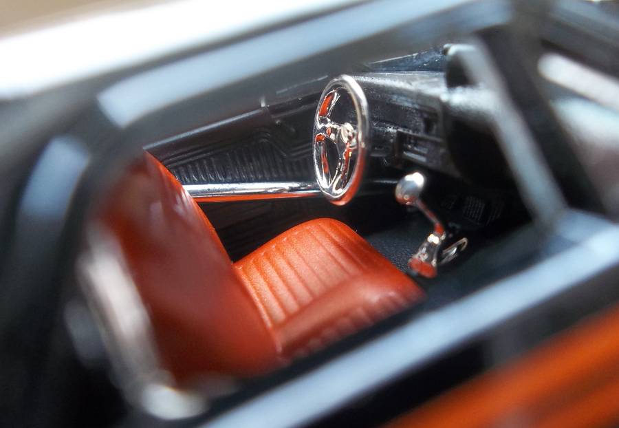 Hot Wheels 1/43 LARGER Scale Chevrolet El Camino Bakkie RUBBER TYRES + TREAD Detailed Hotwheels