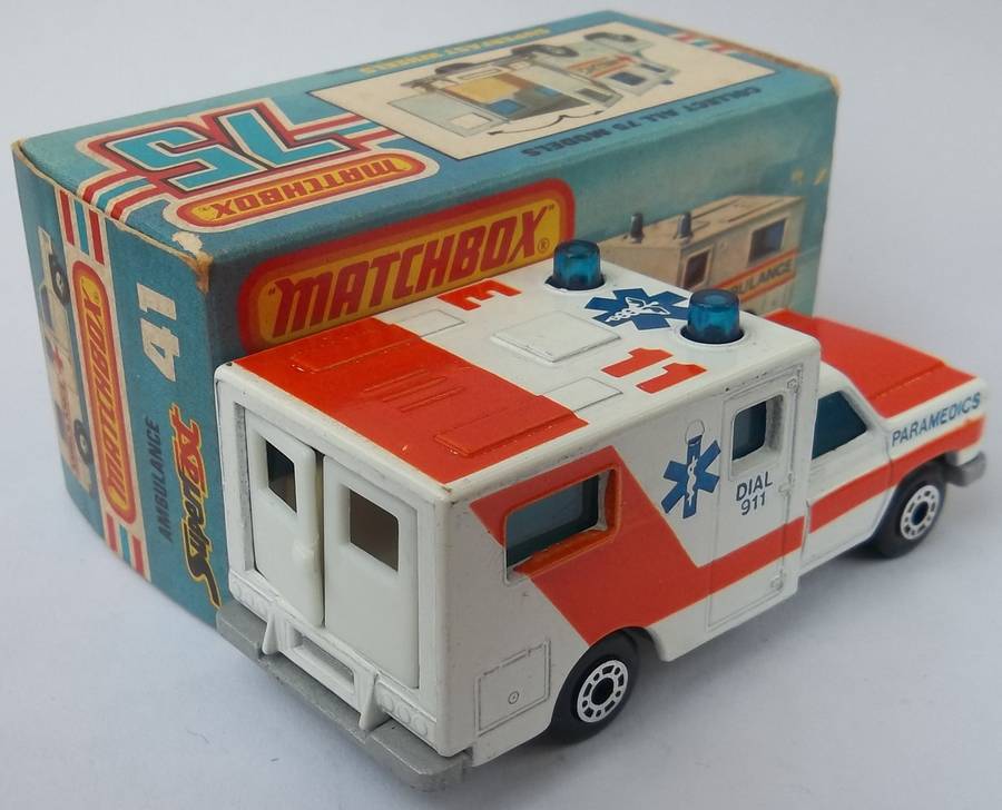 MATCHBOX Lesney Superfast #41 Ambulance BOXED Made in England Die cast Model