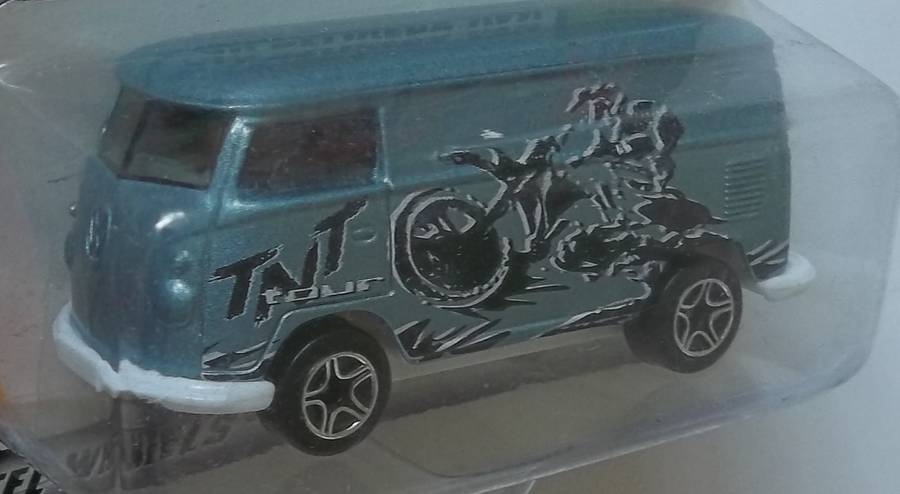 MATCHBOX Volkswagen VW Delivery Van Sealed on Card year 2000