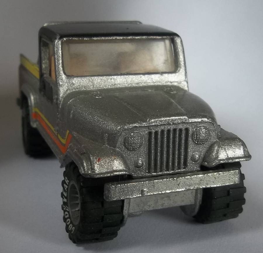 Hot Wheels Real Riders Jeep Scrambler Vintage Real Tyres Similar to Matchbox GREY RIMS HOTWHEELS '82
