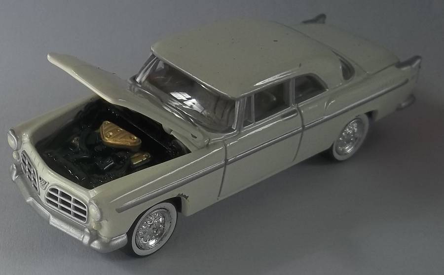Johnny Lightning 1950's Chrysler Similar scale to Matchbox roughly 1/64 Rubber tyres Made in 2000