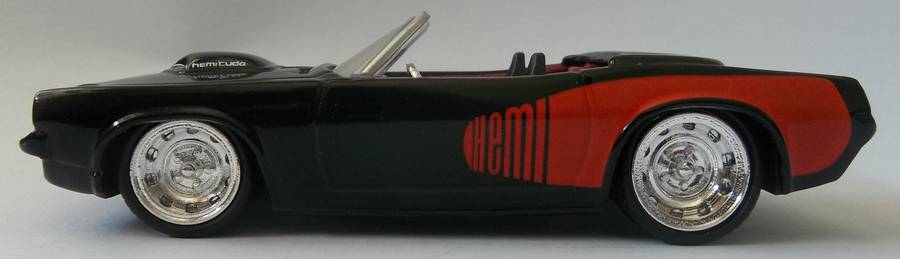 Hot Wheels 1/43 LARGER 1970 Barracuda RUBBER TYRES  Detailed Interior Hotwheels MATCHBOX