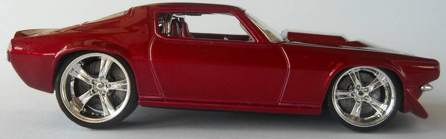 Hot Wheels 1/43 LARGER 1970 Chevrolet Camaro RUBBER TYRES  Detailed Interior Hotwheels MATCHBOX