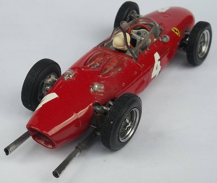 Quartzo Ferrari 156 F-1 Racing Car 1/43 Scale made in Portugal Similar scale to Dinky