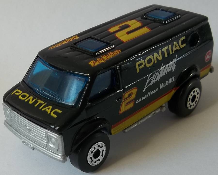 MATCHBOX Team Convoy Limited Edition Set NASCAR Pontiac 3 Models Chevrolet Van BOXED 1992 VINTAGE