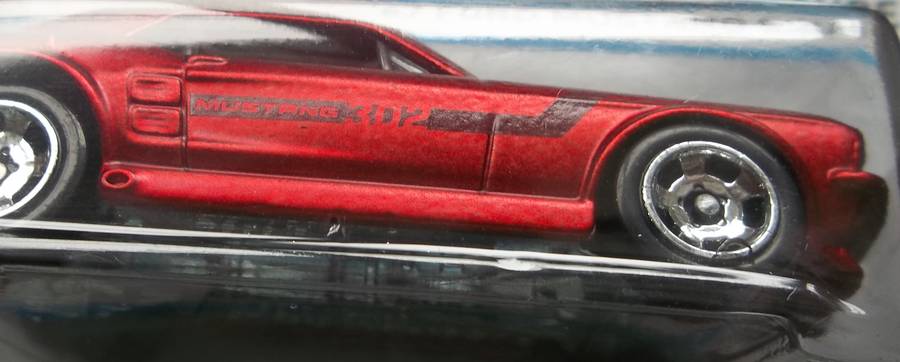 Hot Wheels Cool Classics 2010 1967 Ford Mustang Coupe HOTWHEELS - MATCHBOX SCALE