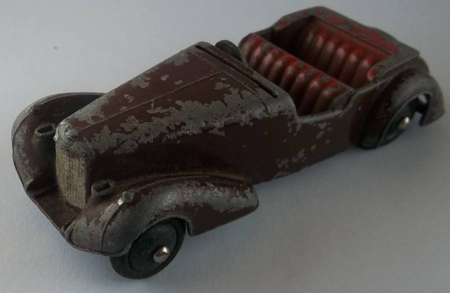 Dinky Toys #38d Alvis 1940's Model Solid Die Cast Made in England Model Car