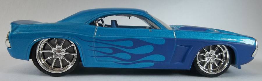 Hot Wheels 1/43 LARGER Scale 1971 Challenger RUBBER TYRES + TREAD Detail Interior 6 photos Hotwheels