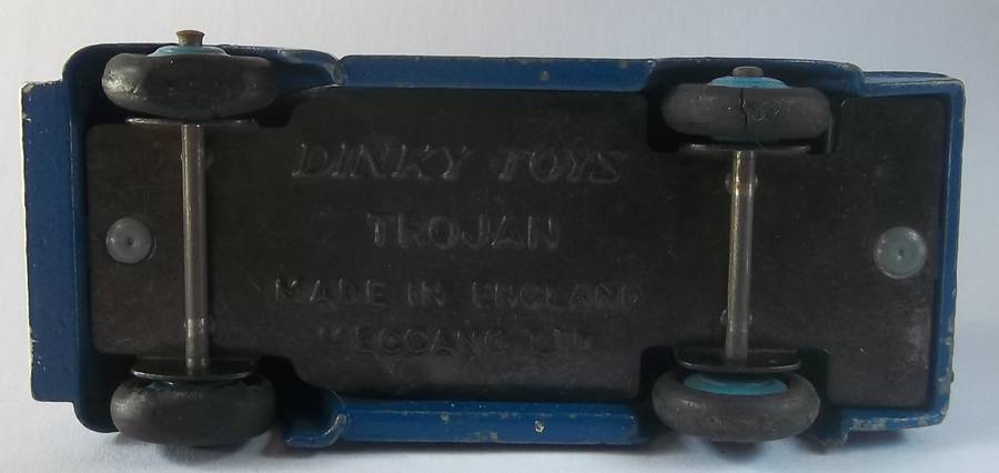 Dinky Toys Trojan Van Made in England Model Vintage Die Cast Model