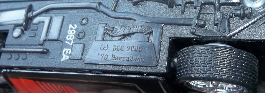 Hot Wheels 1/43 LARGER 1970 Barracuda RUBBER TYRES  Detailed Interior Hotwheels MATCHBOX