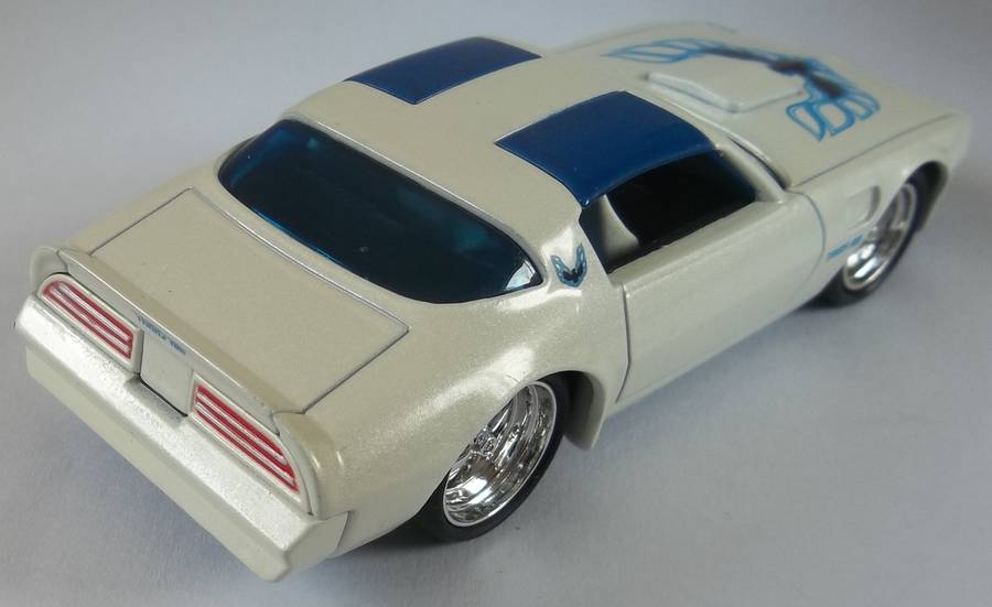 Hot Wheels 1/43 LARGER 1978 Pontiac Trans Am RUBBER TYRES  Detailed Interior Hotwheels MATCHBOX