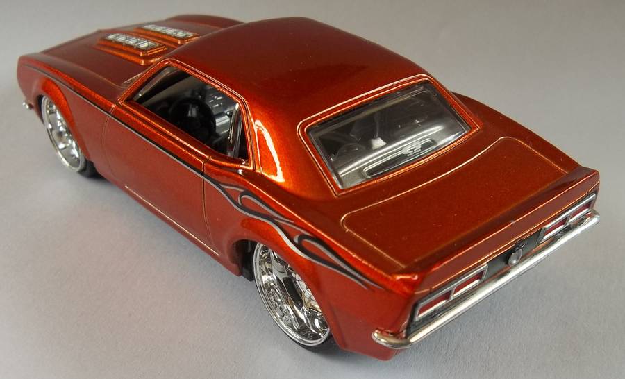 Hot Wheels 1/43 LARGER 1968 Camaro RUBBER TYRES  Detailed Interior Hotwheels MATCHBOX