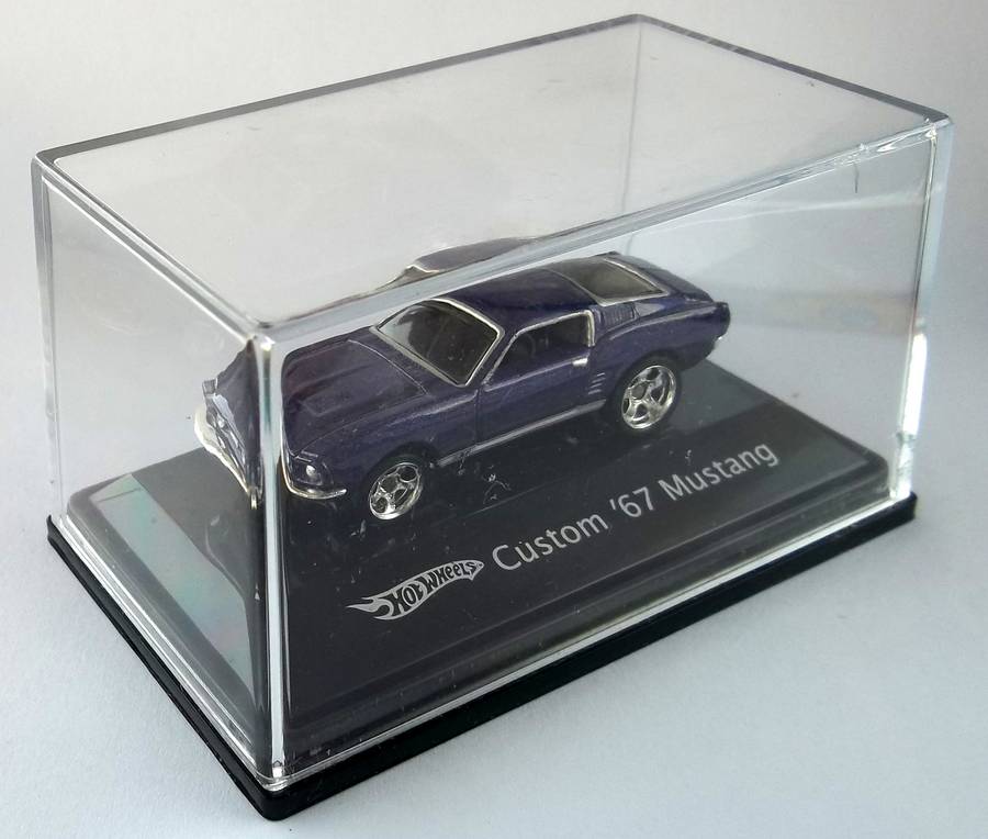Hot Wheels Custom 67 Ford Mustang HARD ACRYLIC CASE HOTWHEELS Similar scale to Matchbox Miniature