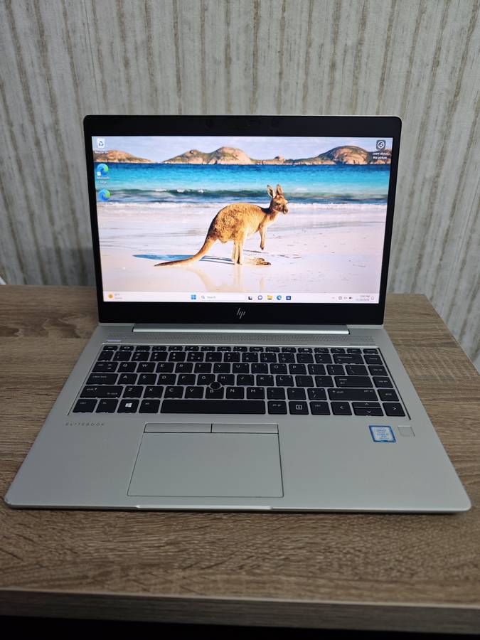 HP EliteBook 840 G5 8TH Gen i7-8650/ 16GB RAM/ 256GB SSD/ LTE / Backlit Keyboard/ Original Charger