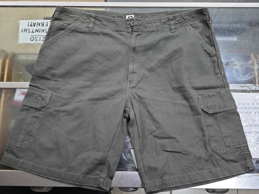 JONSSON OLIVE CARGO SHORTS