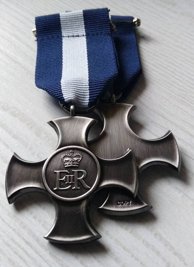 DISTINGUISHED SERVICE CROSS EII MEDAL MERIT ORDER COPY