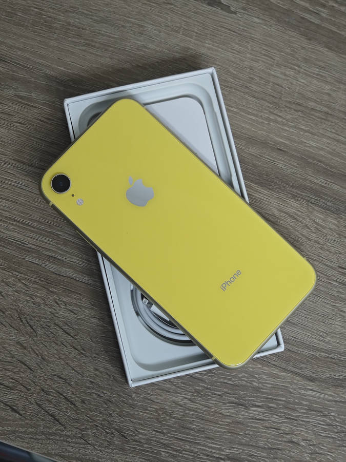 iPhone XR 64GB Yellow