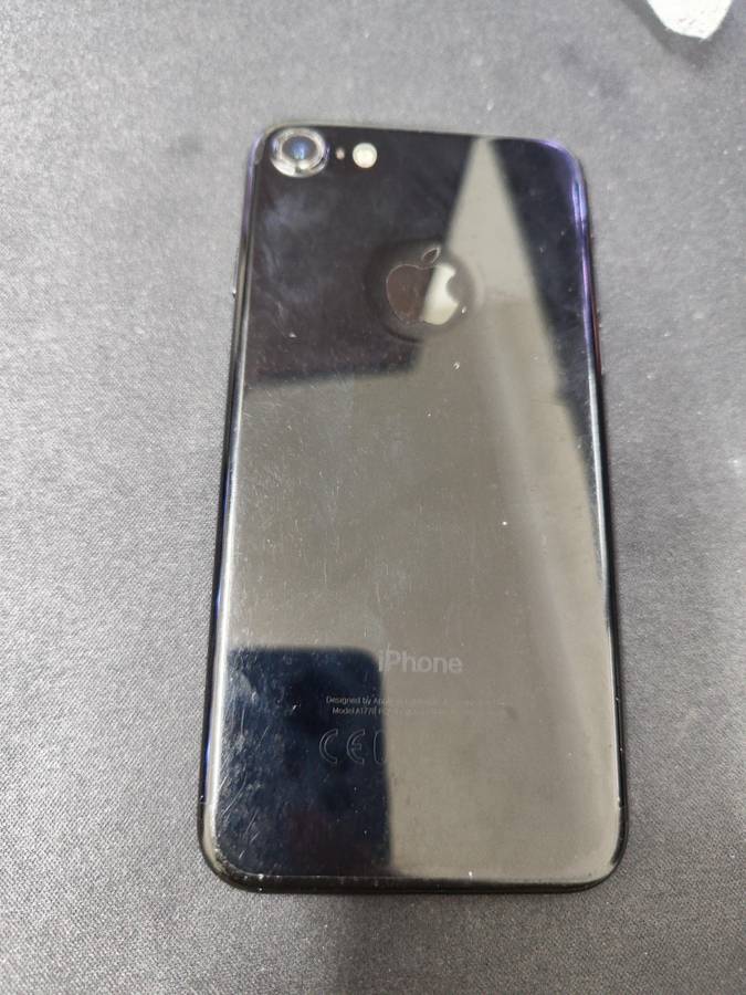 iPhone 7 Jet Black 128GB