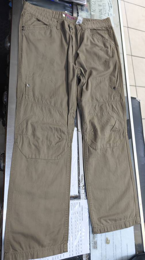 SAMSON TAUPE CARGO PANTS