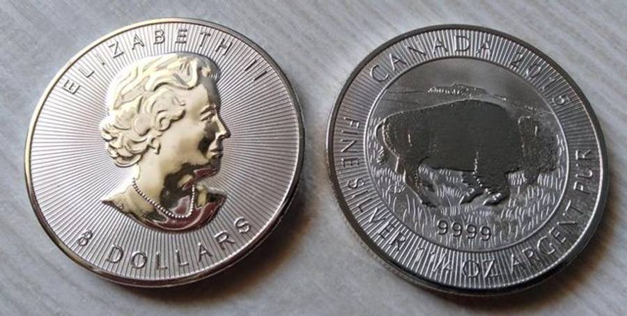 8 DOLLARS 2015 CANADA SILVER PLATED COIN BUFFALO Elizabeth II queen